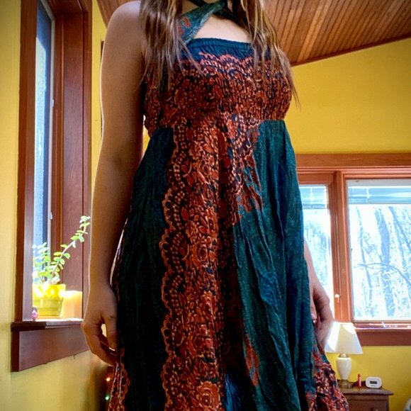 beach dress an skirt - Picture 2 of 6